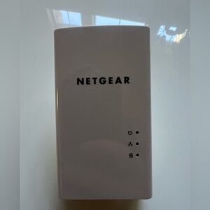 Netgear Wifi Extender Powerline 1200 Model PLI2005